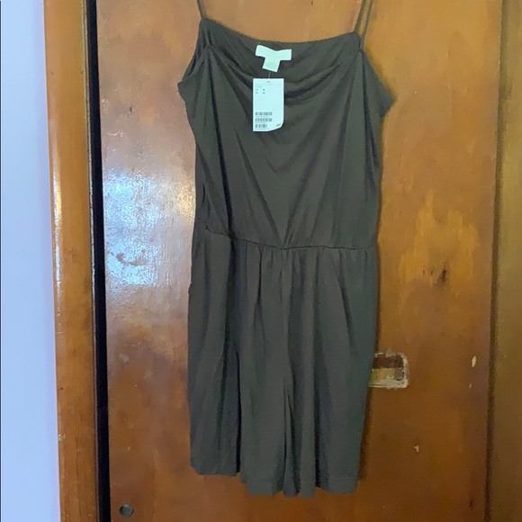 H&M Pants - NWT H&M romper 🌸